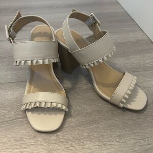 Brand new LC Lauren Conrad Ettaa Slingback Sandals